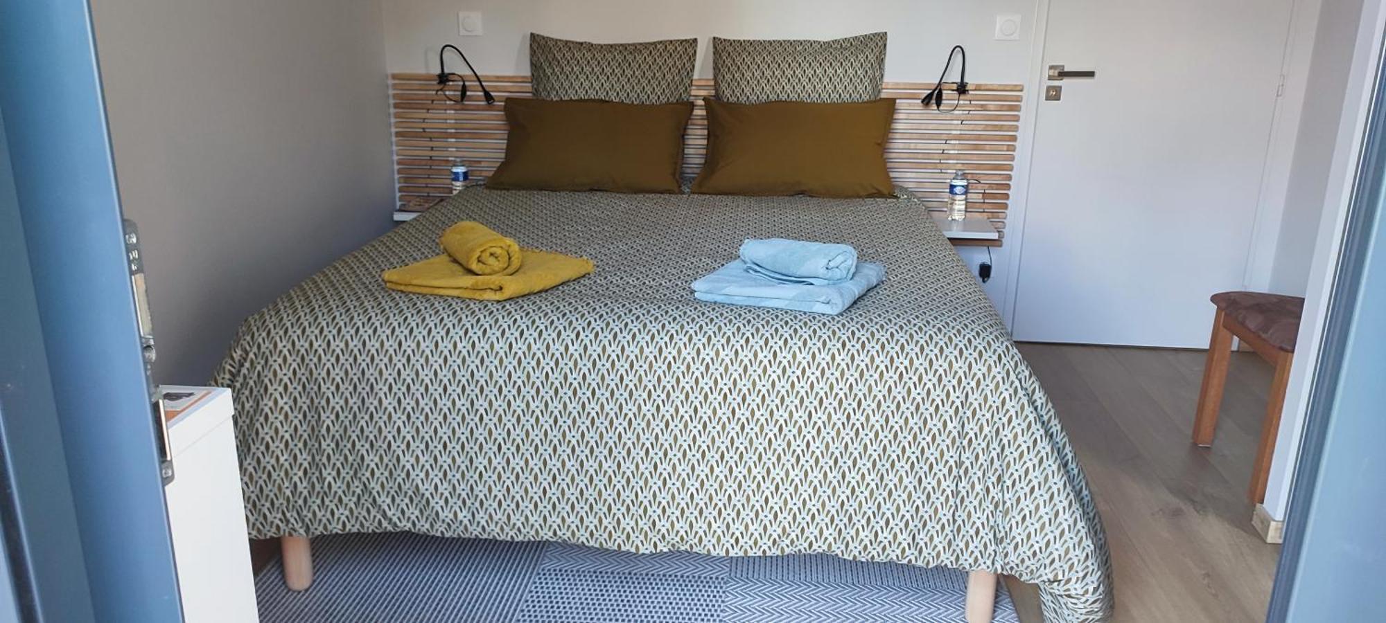 Du Cote De Chez Paule, Chambre Avec Entree Independante Et Salle D'Eau Privative Séméac Exterior foto