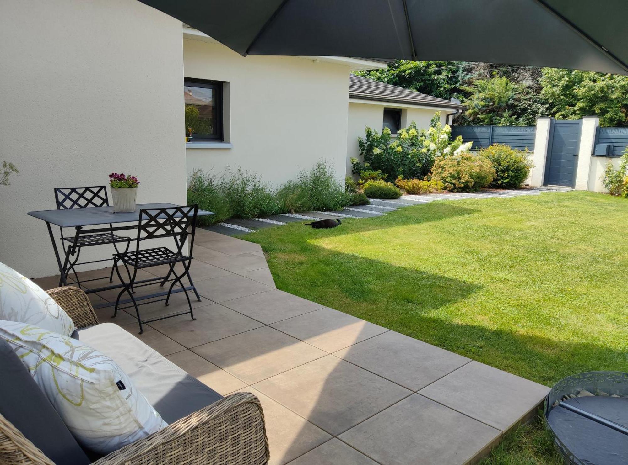 Du Cote De Chez Paule, Chambre Avec Entree Independante Et Salle D'Eau Privative Séméac Exterior foto